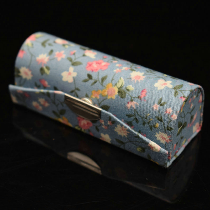 Retro Embroidered Flower Desig - Beauty Makeup Box Set 评论和价格